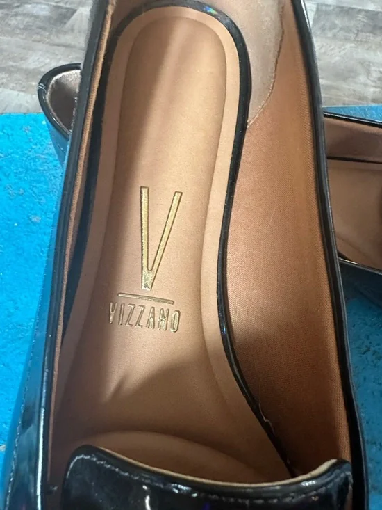 Vizzano Black Patent Loafers with Gold Chain Accent - Picture 2 of 6